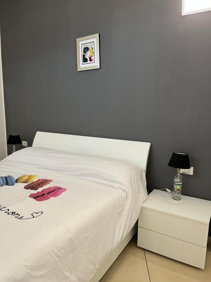 Apartmán Bilocale In Centro - 10Km Da Malpensa Gallarate Exteriér fotografie