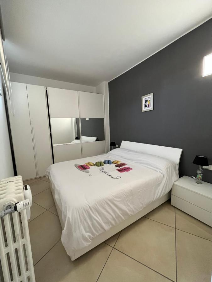 Apartmán Bilocale In Centro - 10Km Da Malpensa Gallarate Exteriér fotografie