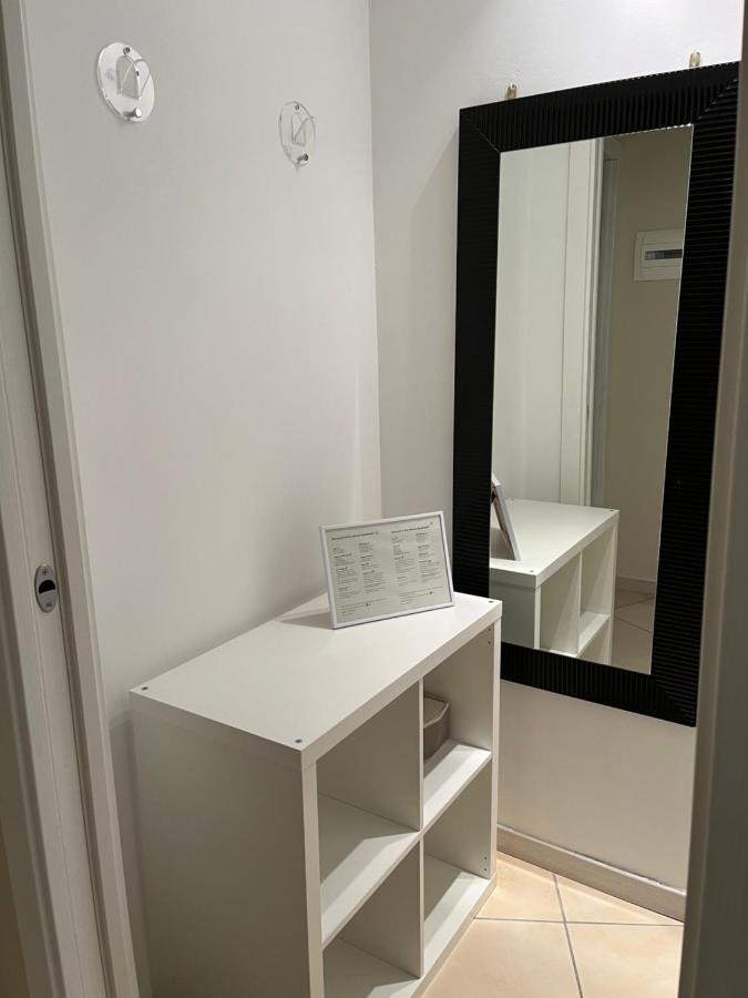 Apartmán Bilocale In Centro - 10Km Da Malpensa Gallarate Exteriér fotografie